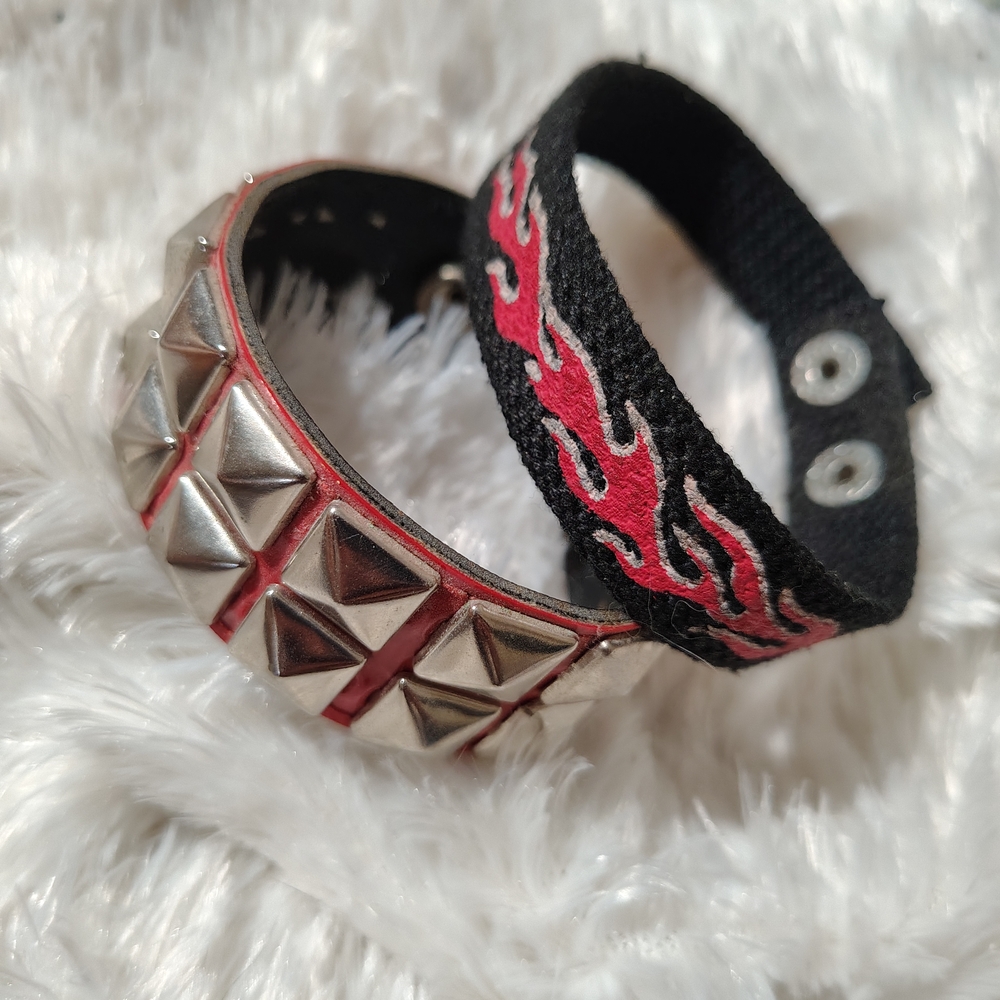 Vintage Y2K Pyramid Snap Cuff_ Cotton Black Flame Wristband Cuff/ Info - Picture 1 of 6